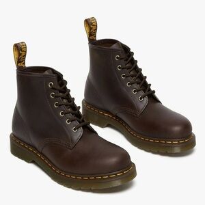 USED Dr. Martens Unisex Adult-SZ 9-IN EXCELLENT CONDITION.
